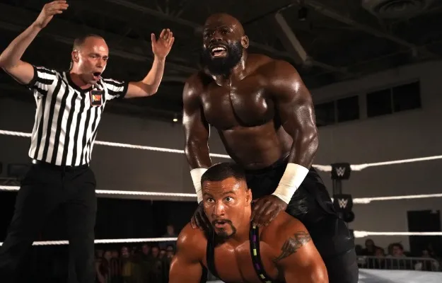 Bron Breakker & Apollo Crews Resultados WWE NXT Live Gainesville 6 de agosto 2022