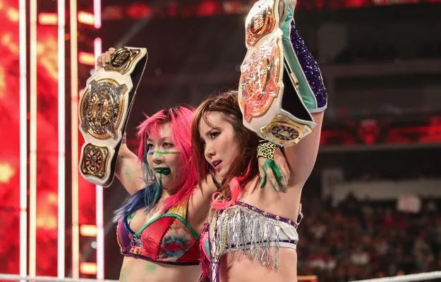 Kairi Sane aparentemente interesada en hacer equipo con Asuka Kairi Sane aparentemente interesada en hacer equipo con Asuka