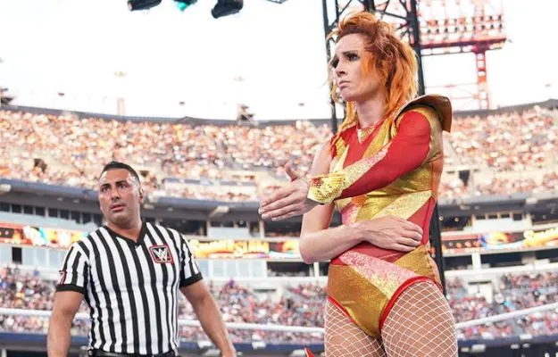 Nuevas fotografías de la lesión de Becky Lynch en SummerSlam