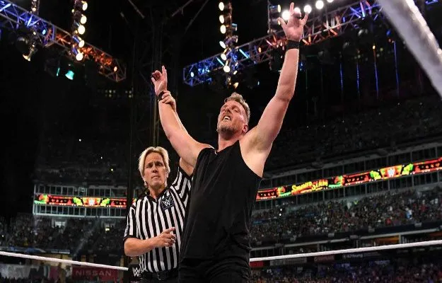 Pat McAfee expresa sus primeras palabras tras su combate