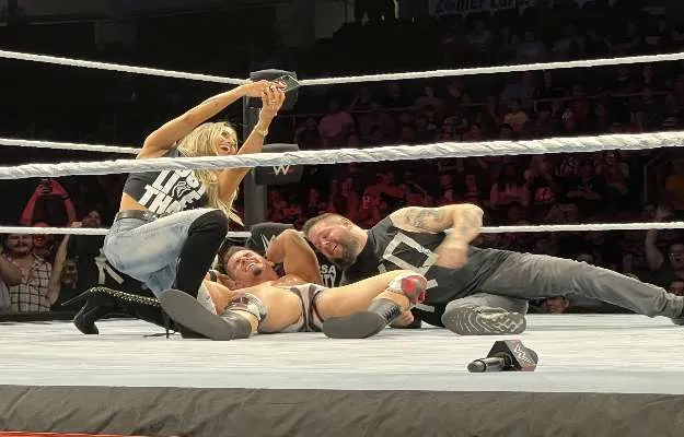 Resultados Main Event WWE Saturday Night Kingston