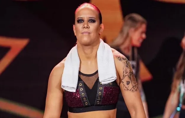 Shayna Baszler arremete contra los seguidores de Liv Morgan