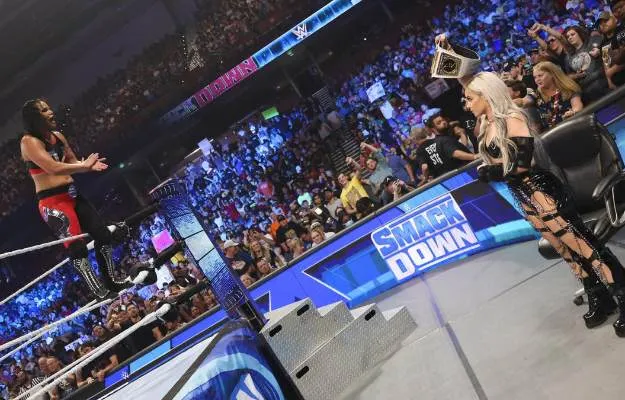 Shayna Baszler envía una agresiva advertencia a Liv Morgan