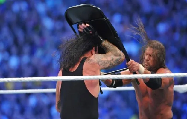 Triple H Lucha Violenta