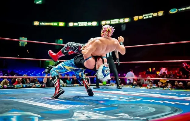 CMLL Martes de Arena México