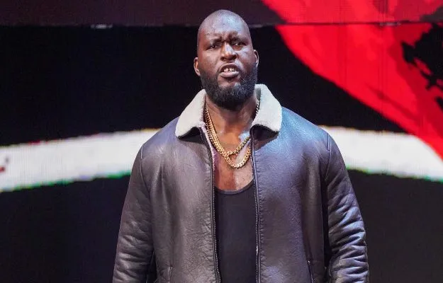Omos Omos habla sobre los cambios dentro de WWE