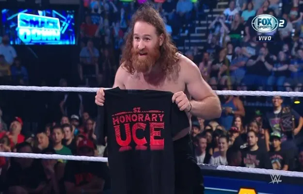 Sami Zayn Uso Honorario WWE SmackDown Sami Zayn Uso Honorario WWE SmackDown