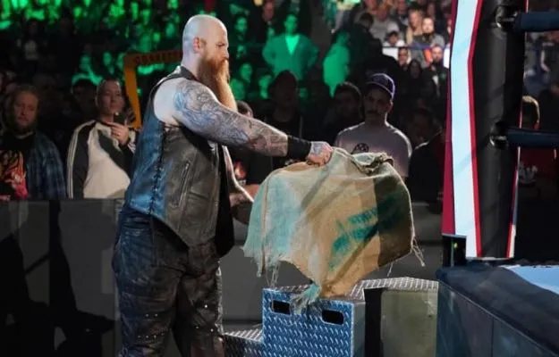 Erick Rowan recuerda la historia de su 