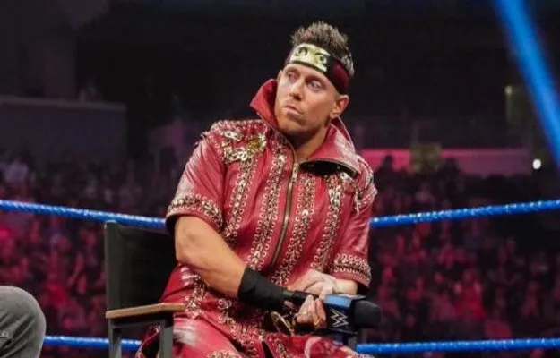 The Miz The Miz atraviesa una pequeña lesión