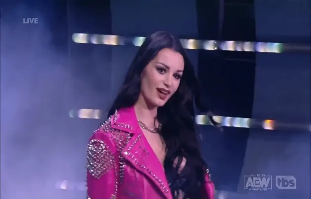 Toni Storm Toni Storm habla de la llegada de Saraya a AEW