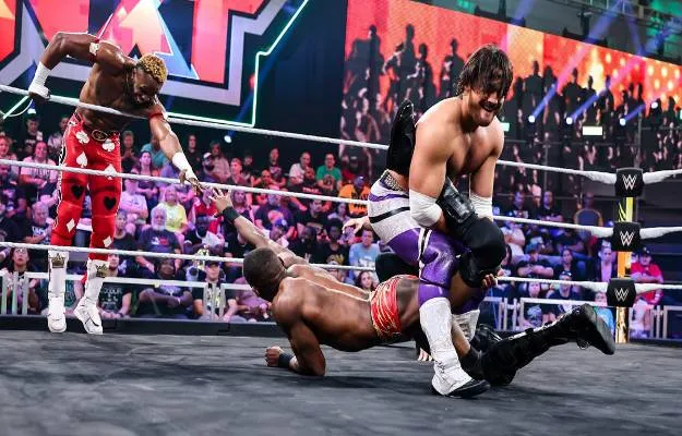 Javier Bernal Resultados WWE NXT Level Up 21 de abril 2023