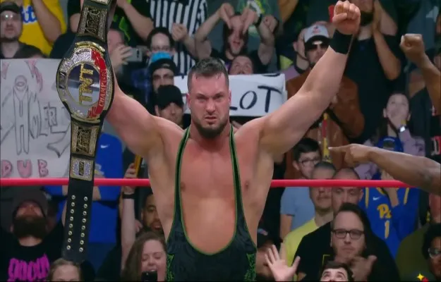 Wardlow nuevo Campeón de TNT en AEW Dynamite Wardlow nuevo Campeón de TNT en AEW Dynamite