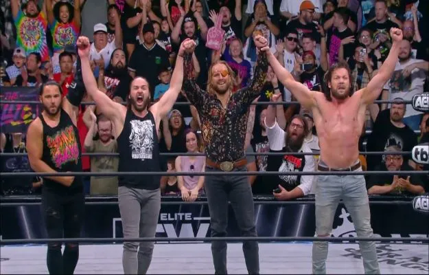 Hangman Page se reúne con The Elite en AEW Dynamite