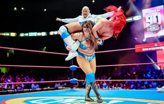 reyna Isis CMLL reyna Isis CMLL