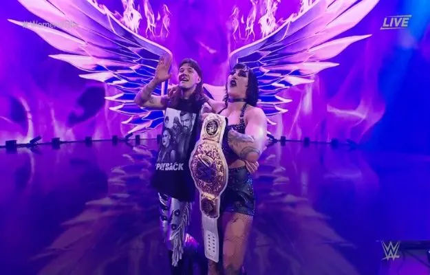 Rhea Ripley retiene el título mundial femenino en WWE Payback Rhea Ripley retiene el título mundial femenino en WWE Payback