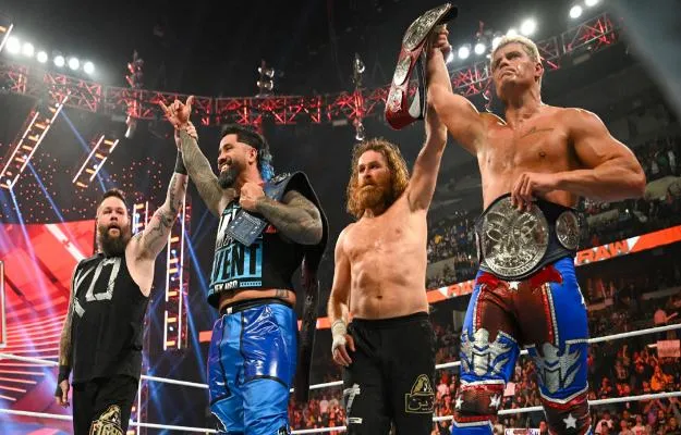 Cody Rhodes KO Sami Zayn y Jey Uso Resultados WWE Raw 9 de octubre 2023
