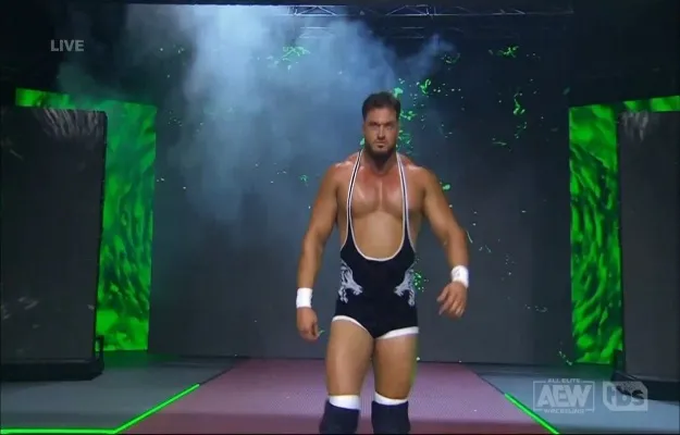 Wardlow regresa en AEW Dynamite Anniversary 2023