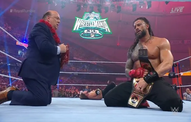 Esta noche el jefe tribal defiende el campeonato universal indiscutible en una fatal de 4 esquinas en Royal Rumble. Esta noche el jefe tribal defiende el campeonato universal indiscutible en una fatal de 4 esquinas en Royal Rumble.