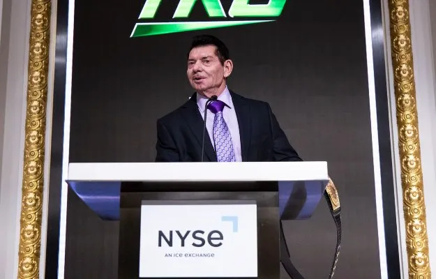 Vince McMahon renuncia a todos sus cargos de TKO y WWE Vince McMahon renuncia a todos sus cargos de TKO y WWE