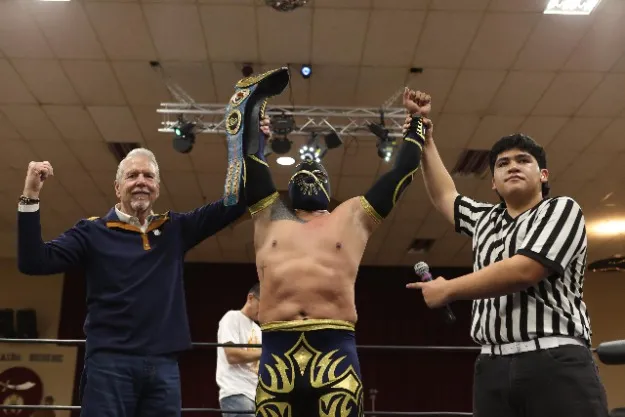 Noche De Campeones Cinta De Oro