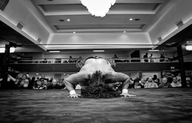 Santana AEW Santana AEW