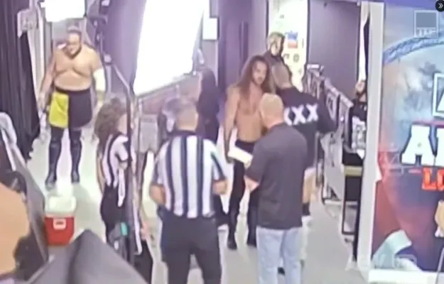 The Young Bucks muestran la pelea de CM Punk y Jack Perry