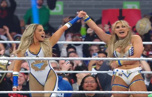 Tiffany Stratton Y Trish Stratus WWE Elimination Chamber