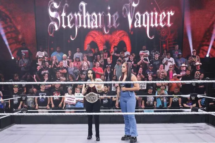 Stephanie Vaquer (1) Stephanie Vaquer