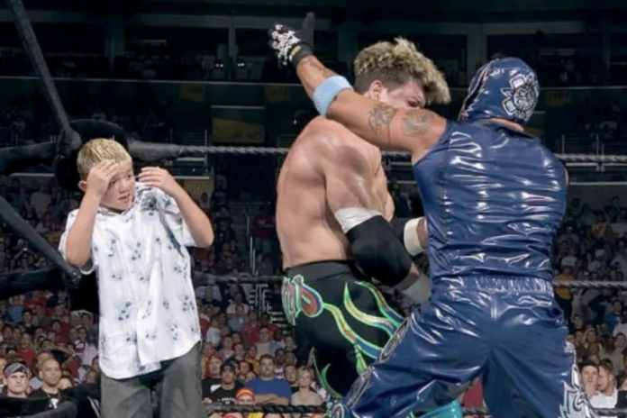 WWE DOMINIK MYSTERIO EDDIE GUERRERO REY MYSTERIO