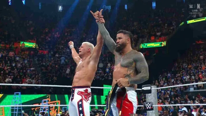 Cody Rhodes y Jey Uso derrotan a John Cena y Logan en Money in the Bank Cody Rhodes y Jey Uso derrotan a John Cena y Logan en Money in the Bank