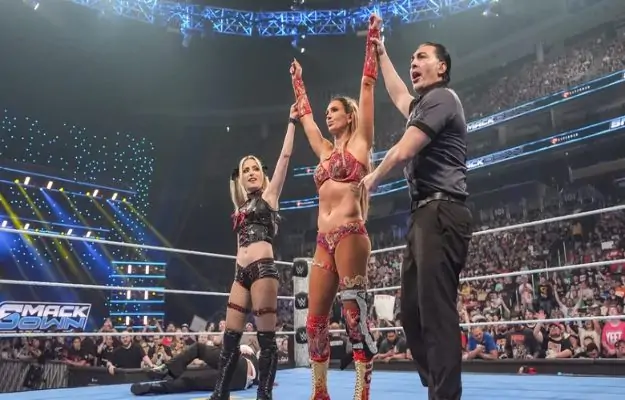 Charlotte Flair Alexa Bliss WWE