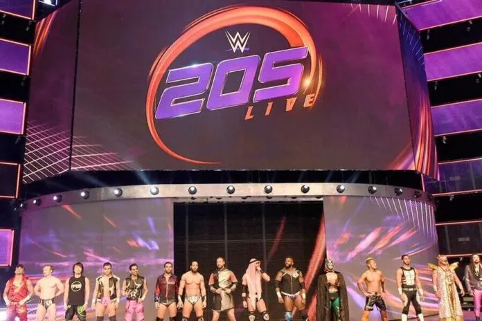 WWE 205 LIVE ROSTER 001 205 11292016cm 0020 E709df5