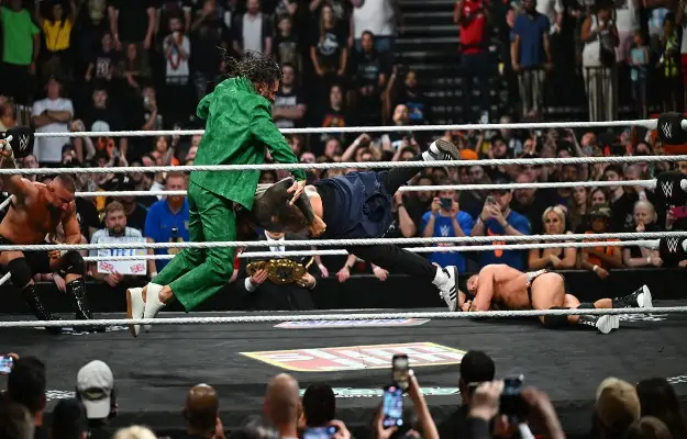 Resultados WWE Raw 25 de agosto 2025