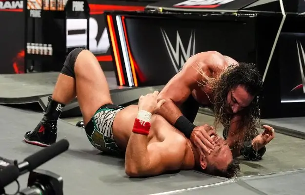 Seth Rollins LA Knight WWE Raw