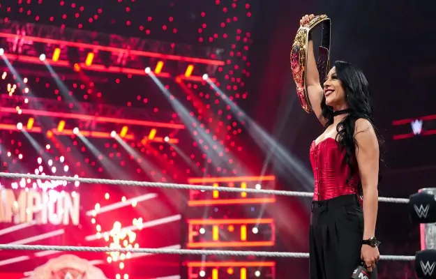 Stephanie Vaquer Stephanie Vaquer