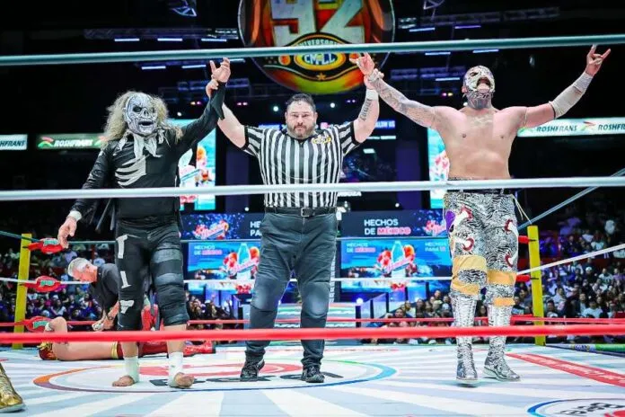 Galeon Fantasma CMLL