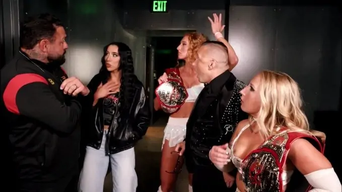 Indi Hartwell (1) Indi Hartwell