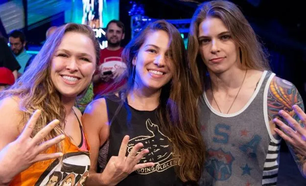 4 horsewomen WWE noticias 4 horsewomen