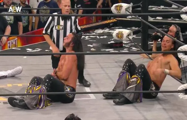 AEW Fight For The Fallen_ The Young Bucks derrotan a The Rhodes Brothers AEW Fight For The Fallen_ The Young Bucks derrotan a The Rhodes Brothers