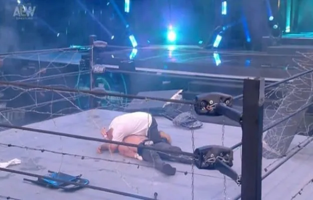 AEW Revolution 2021_ Kenny Omega retiene el campeonato de AEW contra Jon Moxley