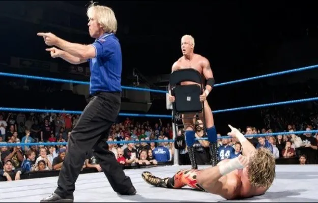 AJ Styles rinde tributo a Eddie Guerrero AJ Styles rinde tributo a Eddie Guerrero