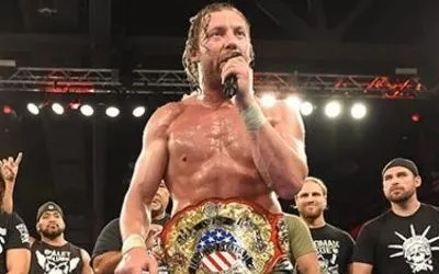 Actualidad sobre el Bullet Club Actualidad sobre el Bullet Club y Kenny Omega