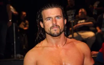 Adam Cole firma por WWE WWE Noticias Adam Cole firma por WWE