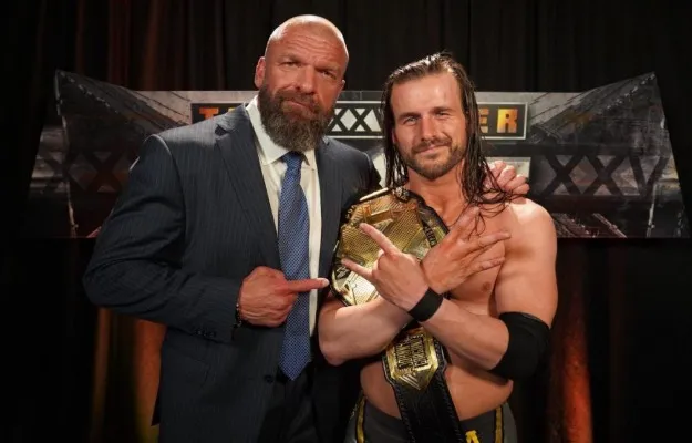 Adam Cole habla sobre la importancia de Triple H en su carrera