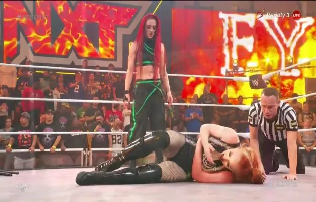 Alba Fyre derrota a Isla Dawn en WWE NXT Alba Fyre derrota a Isla Dawn en WWE NXT