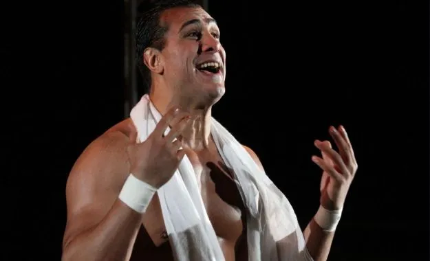 Alberto Del Rio comenta sobre por qué dejó de salir en público después de la relación con Paige