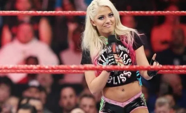Alexa Bliss no tiene aún el alta médica para volver a luchar de WWE Alexa Bliss no tiene aún el alta médica para volver a luchar de WWE