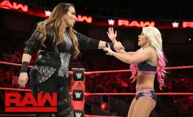 Alexa Bliss y Nia Jax avivan su combate en Wrestlemania 34 Alexa Bliss y Nia Jax avivan su combate en Wrestlemania 34