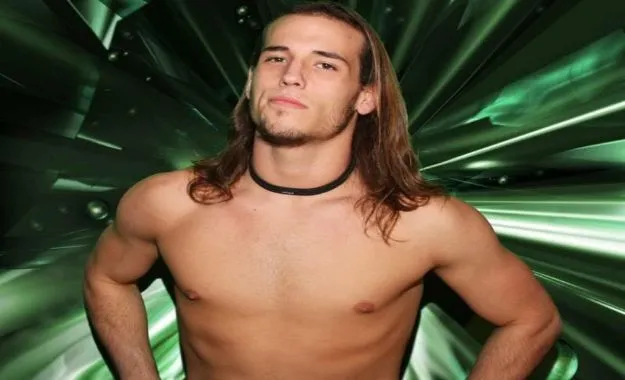 Andrew Everett anuncia su salida de Impact Wrestling