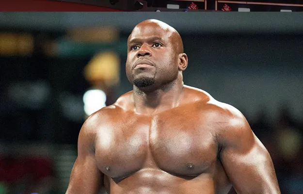 Apollo Crews exige un mejor trato Apollo Crews exige un mejor trato